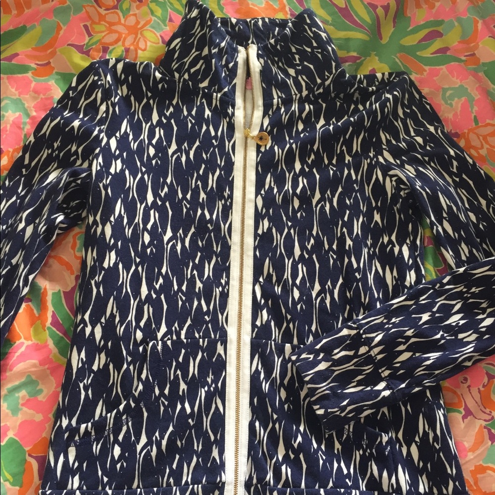 Size S Leona zip-up